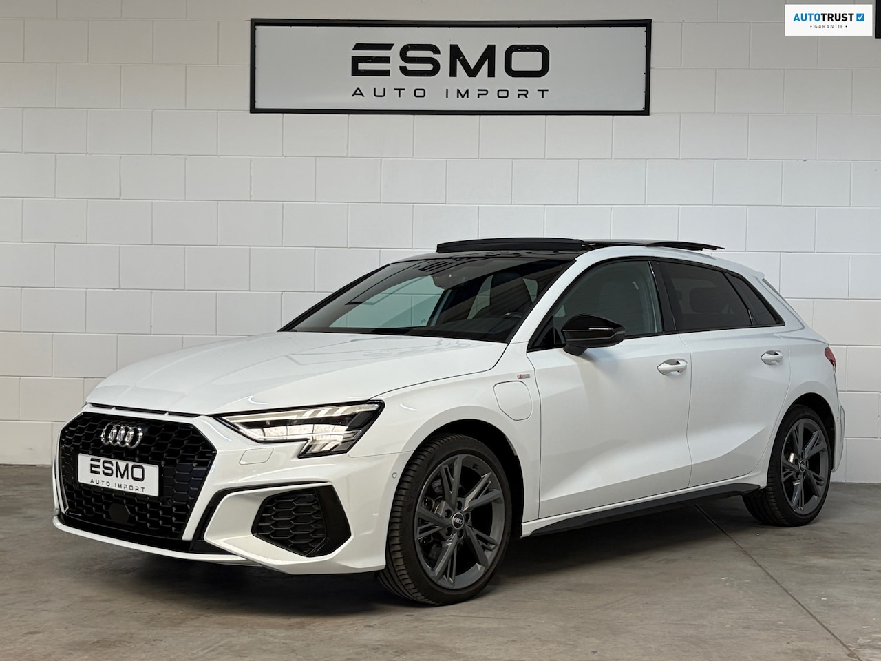 Audi A3 Sportback - 40 TFSI e S-line Panoramadak Sportstoelen Camera - AutoWereld.nl