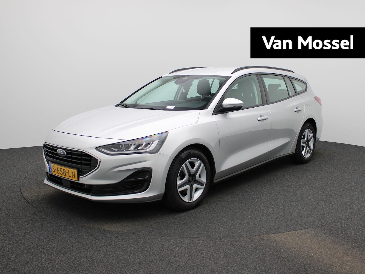 Ford Focus Wagon - 1.0 EcoBoost Hybrid Connected | parkeer sensoren | Navigatie | Airco | Cruise control | DA - AutoWereld.nl