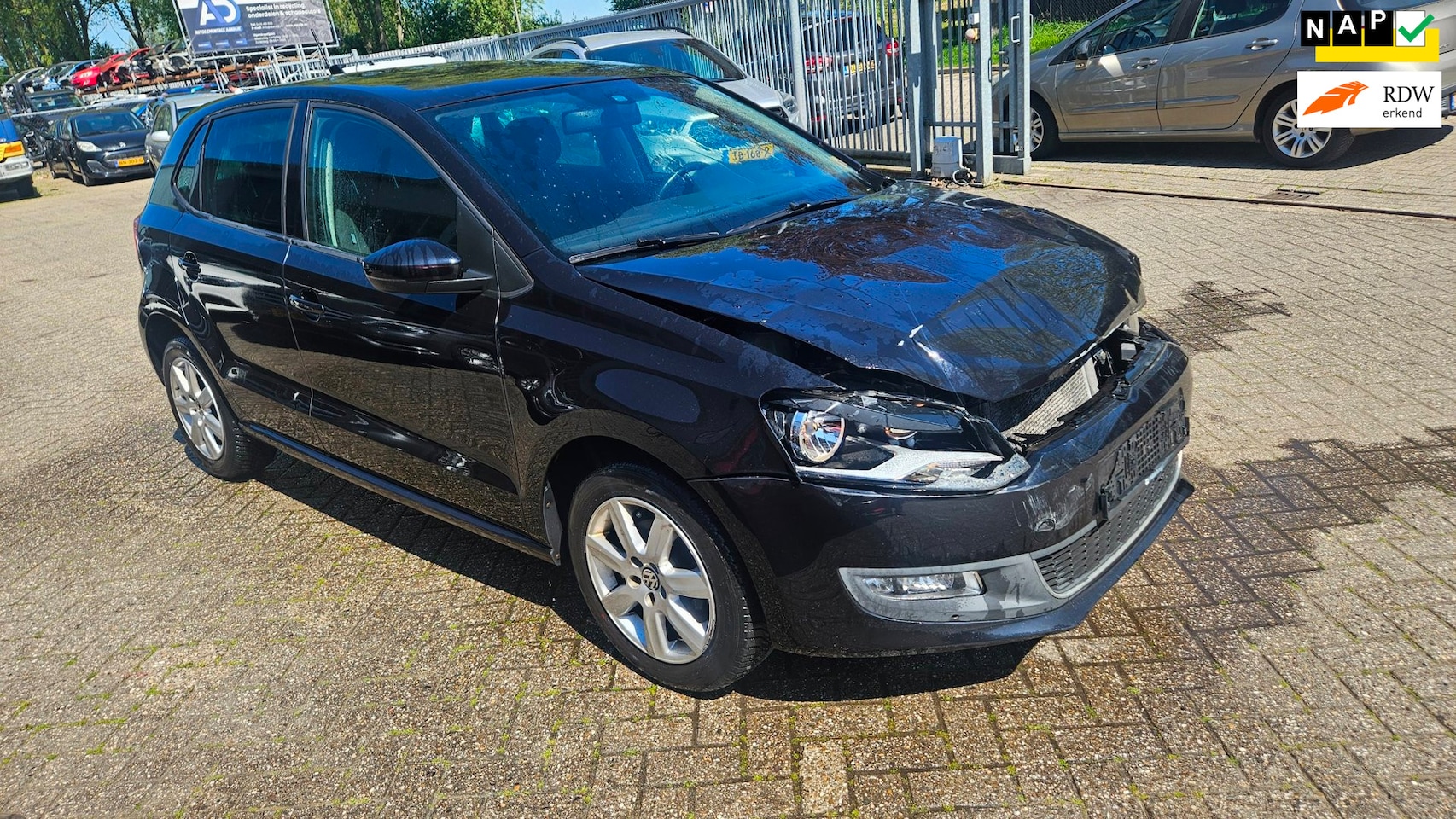 Volkswagen Polo - 1.6 TDI BLUEMOTION HIGHLINE NAVI 4-DRS BJ.2012 VOORSCHADE - AutoWereld.nl