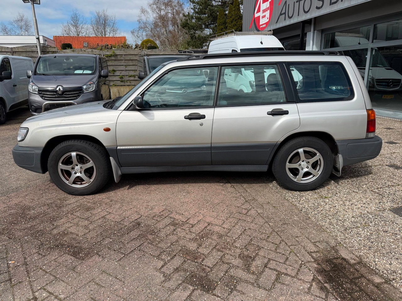 Subaru Forester - 2.0,92kw/125pk,AWD,AIRCO,6-99,264549km - AutoWereld.nl