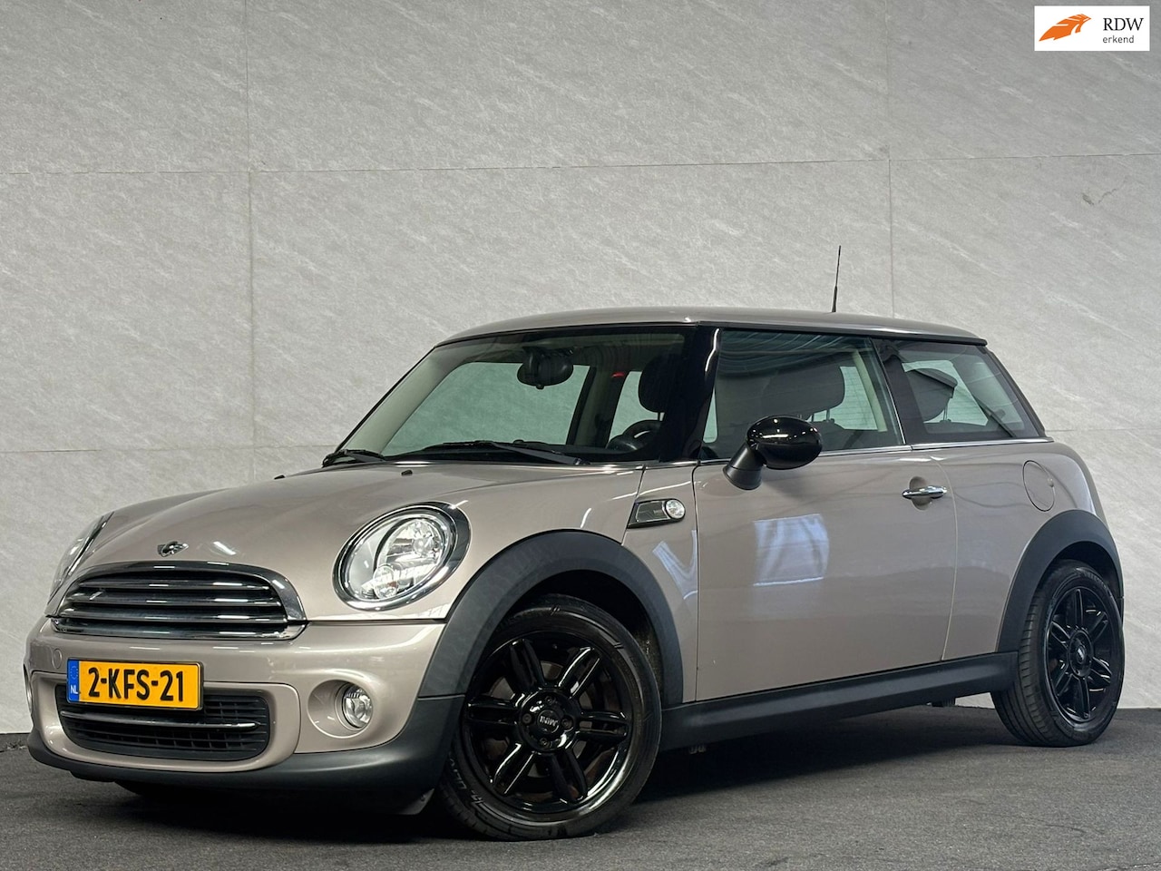 MINI Cooper - Mini 1.6 Chili - Cruise - Navi - NAP - Airco - AutoWereld.nl