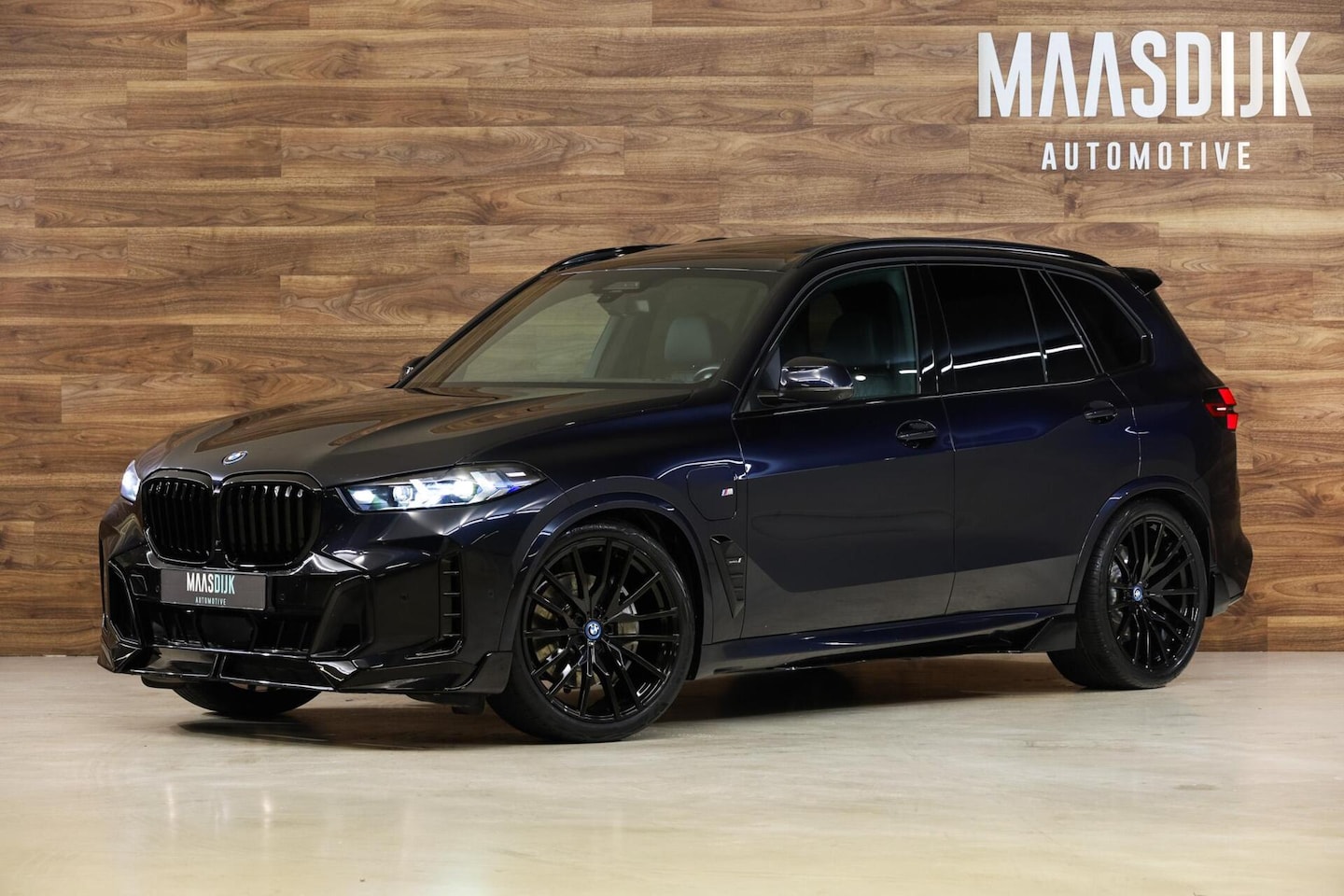 BMW X5 - xDrive50e M-Sport Pro|Skylounge|Individual|H&K|360| - AutoWereld.nl