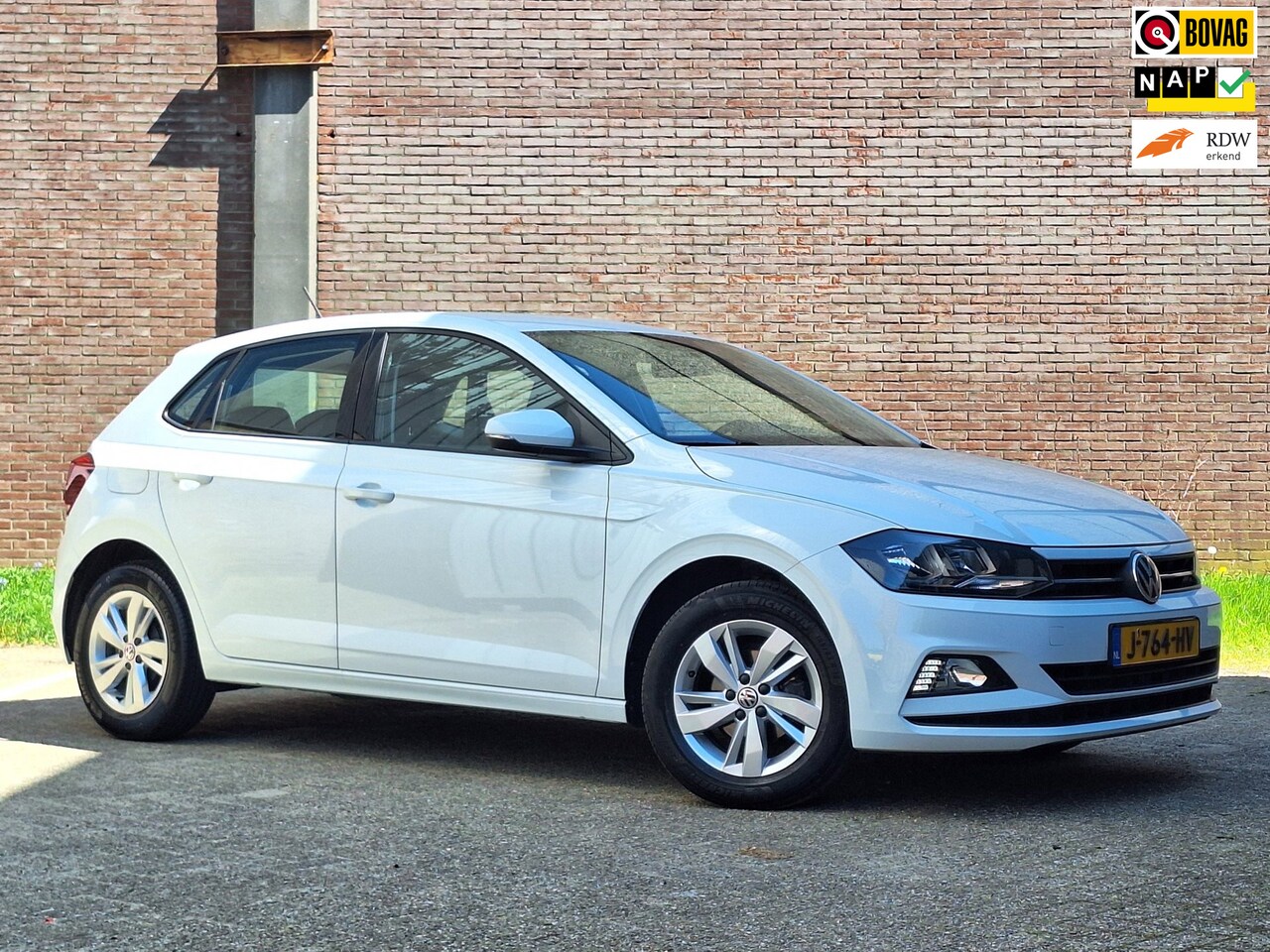 Volkswagen Polo - 1.0 TSI Comfortline Automaat 95PK, Airco Navigatie, cruise, Ned. Auto - AutoWereld.nl