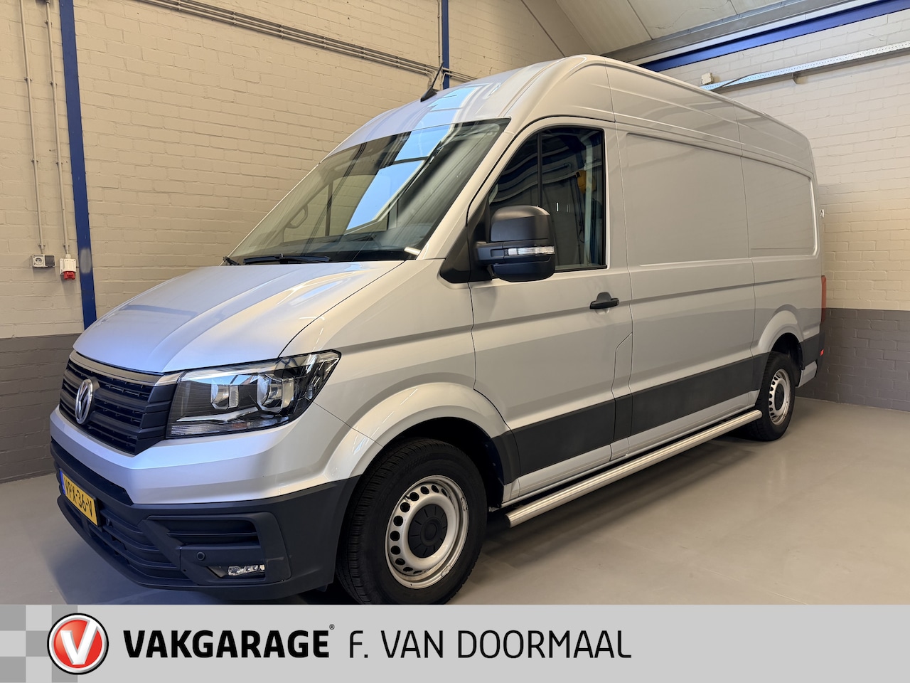 Volkswagen Crafter - 35 2.0 TDI L3H3 Highline 35 2.0 TDI L3H3 Highline - AutoWereld.nl