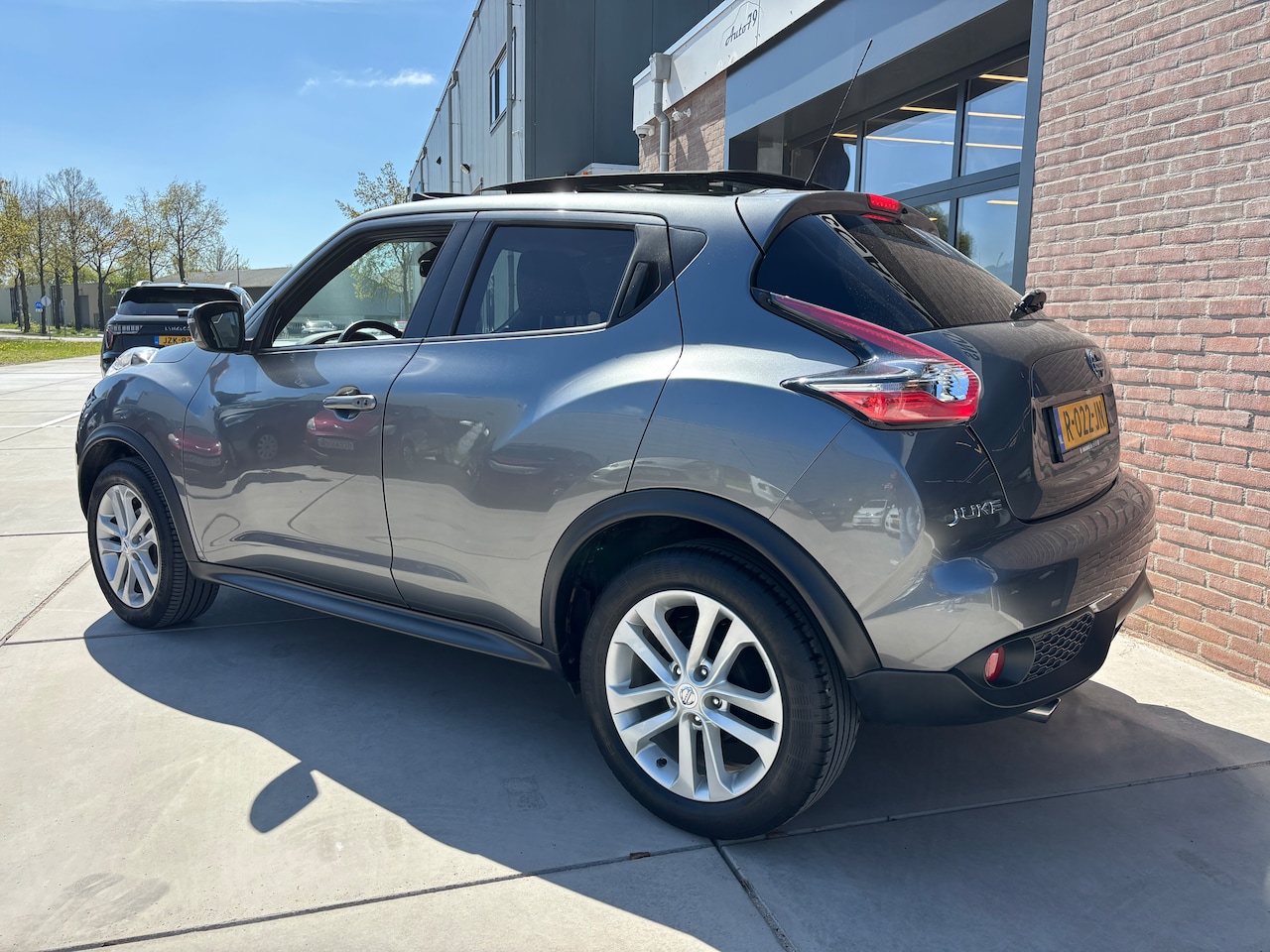 Nissan Juke - 1.2 DIG-T S/S Dynamic Edition | Panorama. Lage km’s. Navi. Camera. Onderhouden.