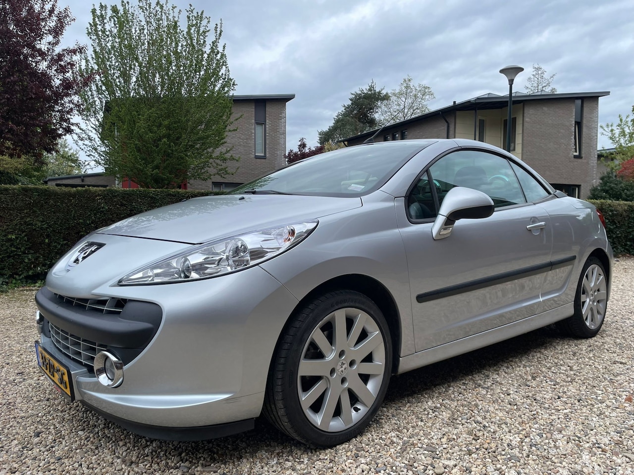 Peugeot 207 CC - 1.6 VTi Féline 1.6 VTi Féline - AutoWereld.nl