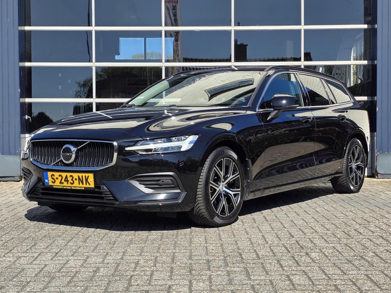 Volvo V60 - 2.0 B4 Core 2.0 B4 Core - AutoWereld.nl
