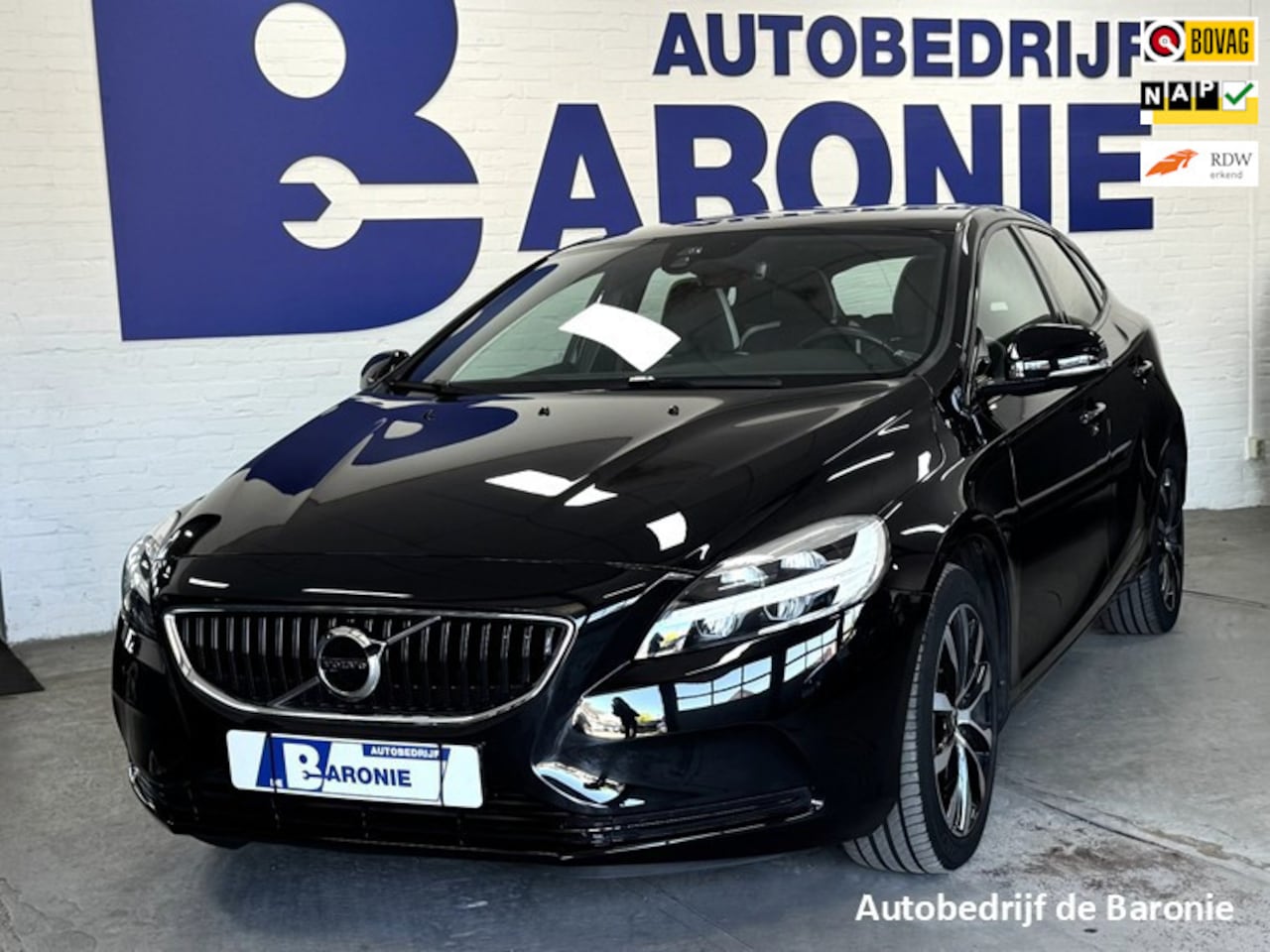 Volvo V40 - 1.5 T3 Dynamic Edition 1.5 T3 Dynamic Edition, automaat, dealer onderhouden - AutoWereld.nl