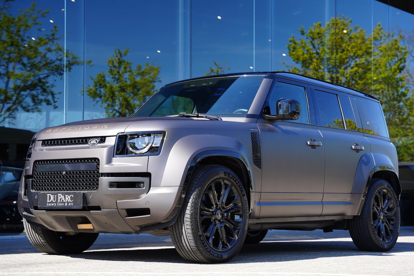 Land Rover Defender 110 - P 635 Octa 4.4 Edition One - AutoWereld.nl