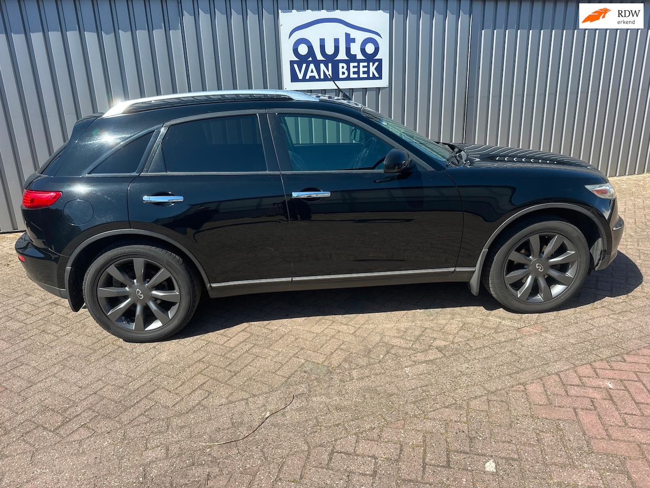 NISSAN INFINITI FX35