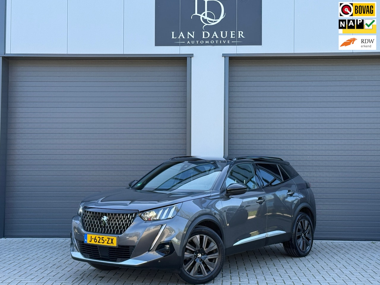 Peugeot 2008 - 1.2 PureTech GT-Line / TREKHAAK / DB RIEM NIEUW - AutoWereld.nl