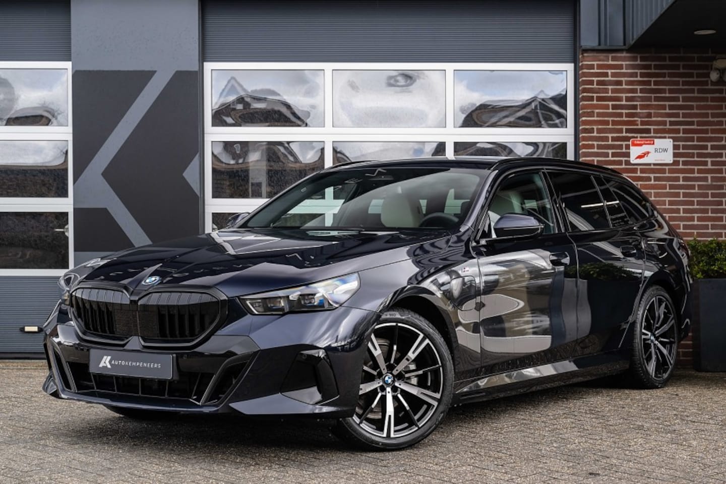 BMW 5-serie Touring - 530e xDrive M Sport | Comfort Seats | Memory | Harman/Kardon | Driving Ass. Plus | Trekhaa - AutoWereld.nl