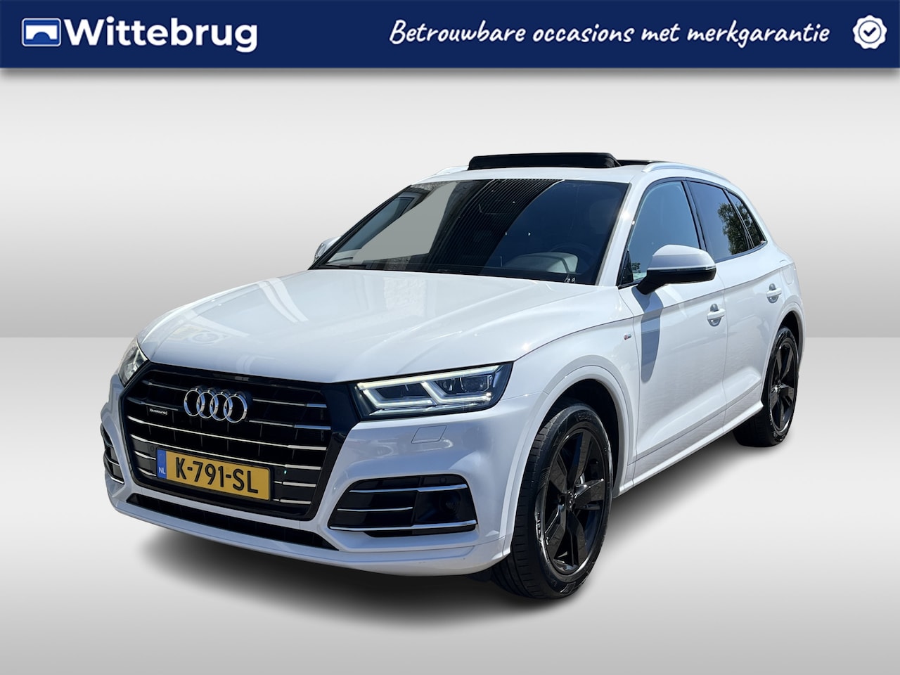 Audi Q5 - 55 TFSI e quattro S-Line / AUTOMAAT/ 367 PK/ PANO/ LUCHTVERING/ LEER/ TREKHAAK/ CAMERA/ AC - AutoWereld.nl
