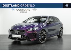 BMW 1-serie - M135 xDrive High Executive Automaat / Sportstoelen / Adaptieve LED / M Adaptief onderstel