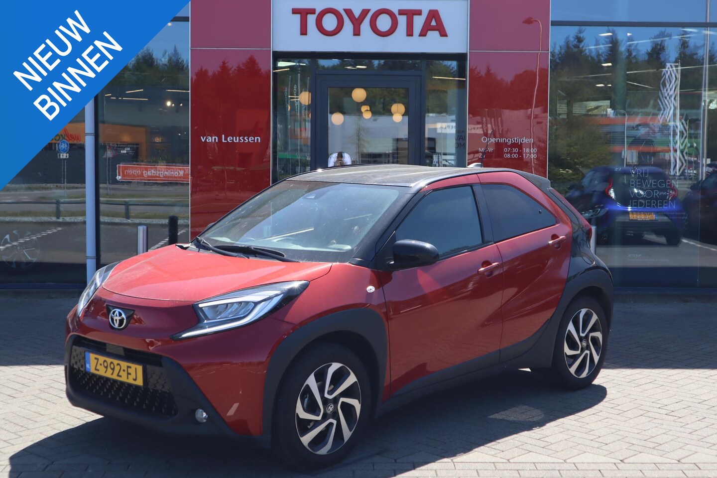 Toyota Aygo X - PULSE NL-AUTO 1E EIGENAAR CLIMA NAVI APPLE/ANDROID LM-VELGEN PRIVACY-GLASS - AutoWereld.nl