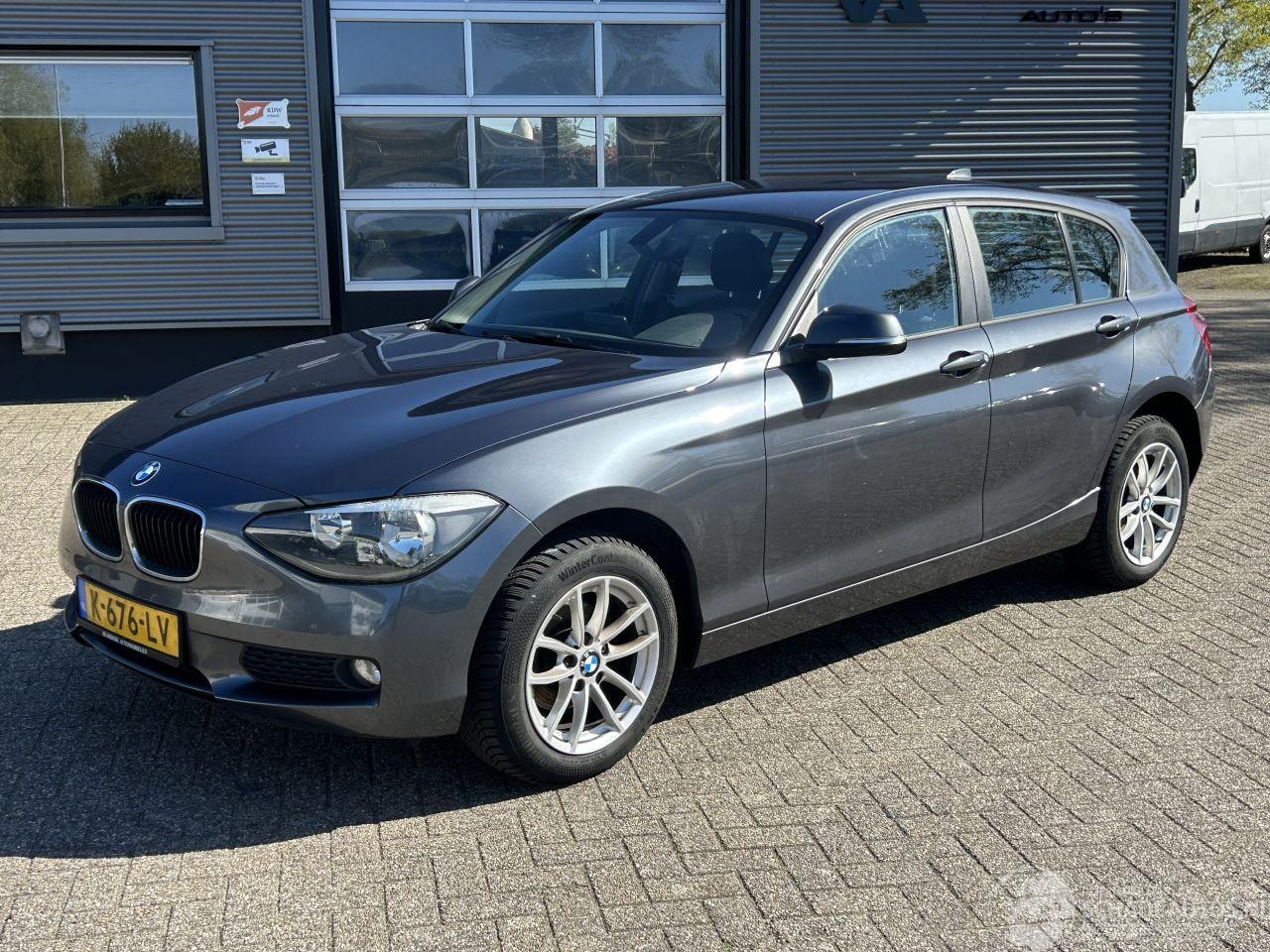 BMW 1-serie - 114i Business 114i Business - AutoWereld.nl