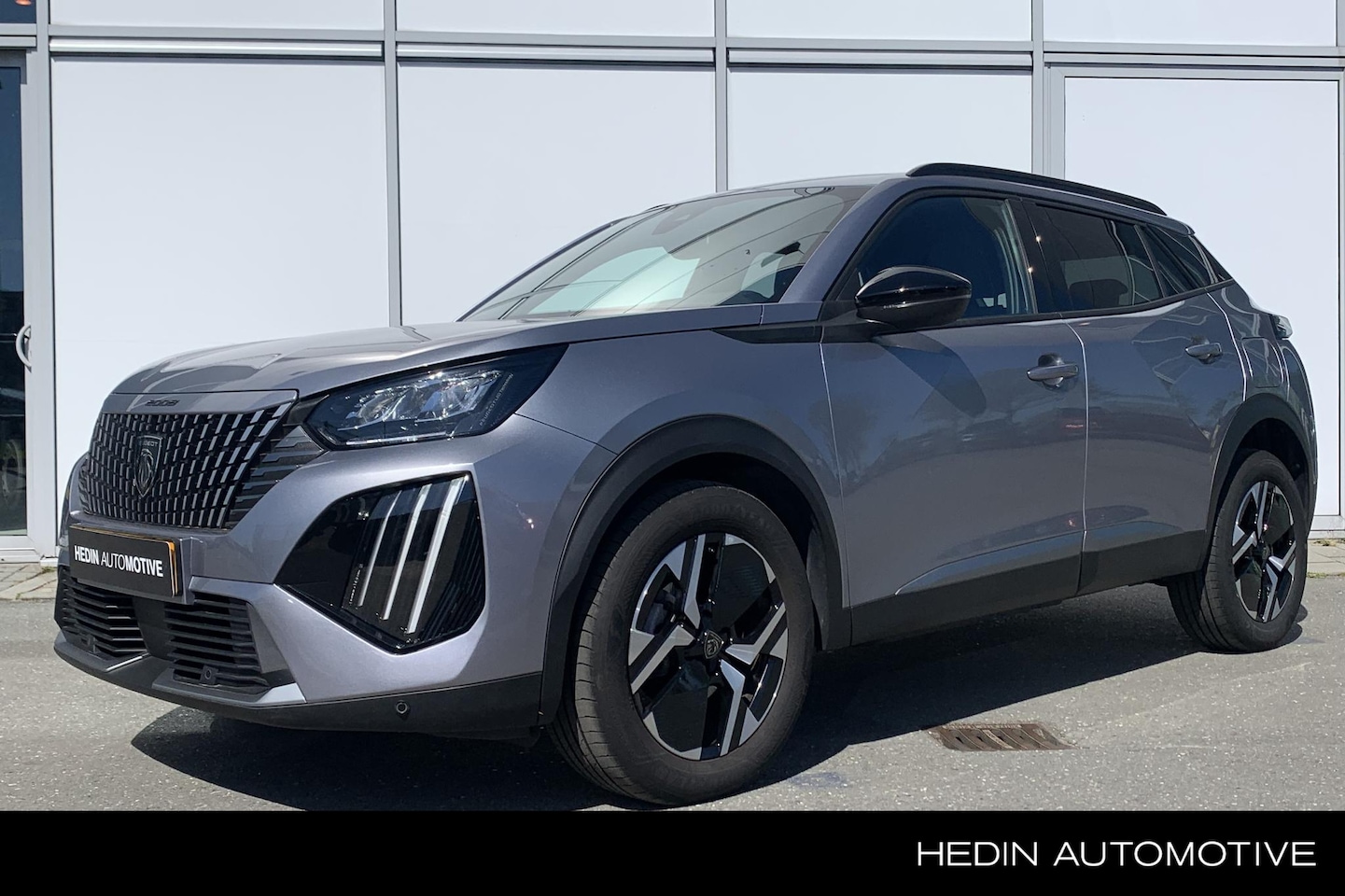 Peugeot 2008 - 1.2 100PK Allure | Navigatie | Parkeersensoren v+a | Climate Control | 17"LMV | Cruise Con - AutoWereld.nl