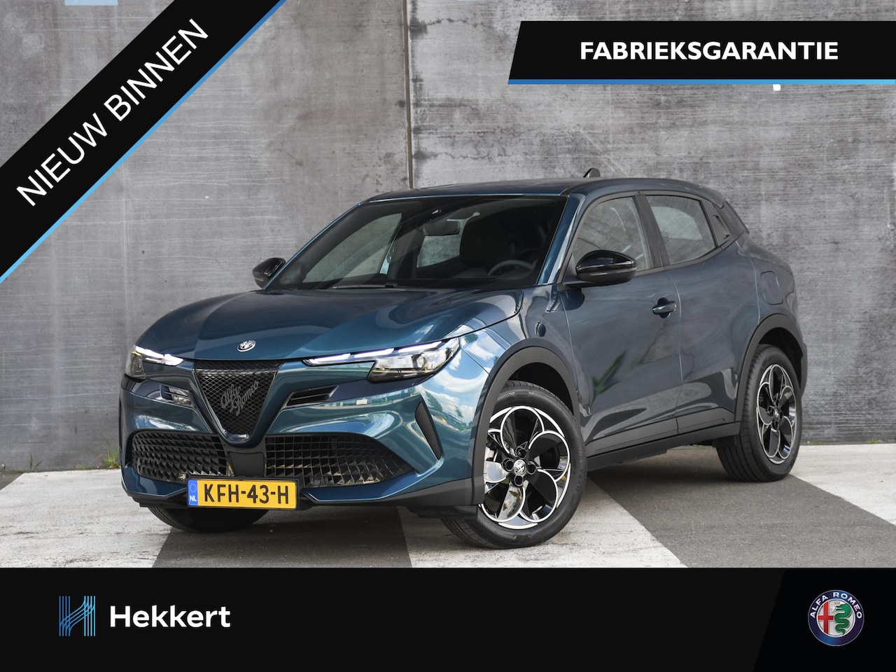 Alfa Romeo Junior - Elettrica 54 kWh 156pk Automaat 18''LM | PDC ACHTER | ADAPT. CC | APPLE-CARPLAY | STANDKAC - AutoWereld.nl