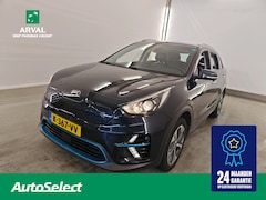 Kia e-Niro - 64 kWh 204pk DynamicLine | SOH 100% | Half Leder | CarPlay / Android Auto | Keyless | PDC