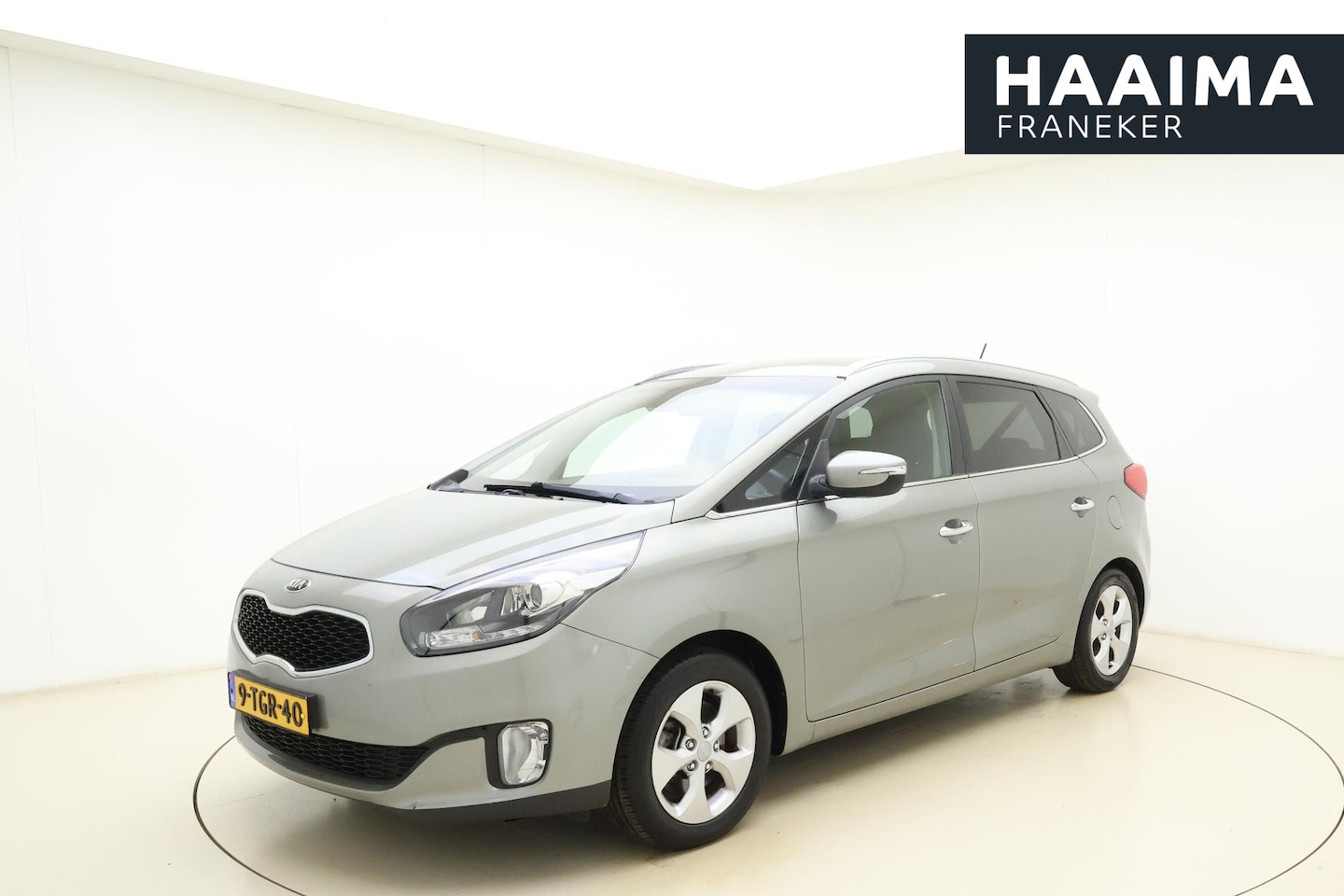 Kia Carens - 1.6 GDi Business Pack 135pk | 7 Persoons | Trekhaak | Climate Control | Camera | Navigatie - AutoWereld.nl
