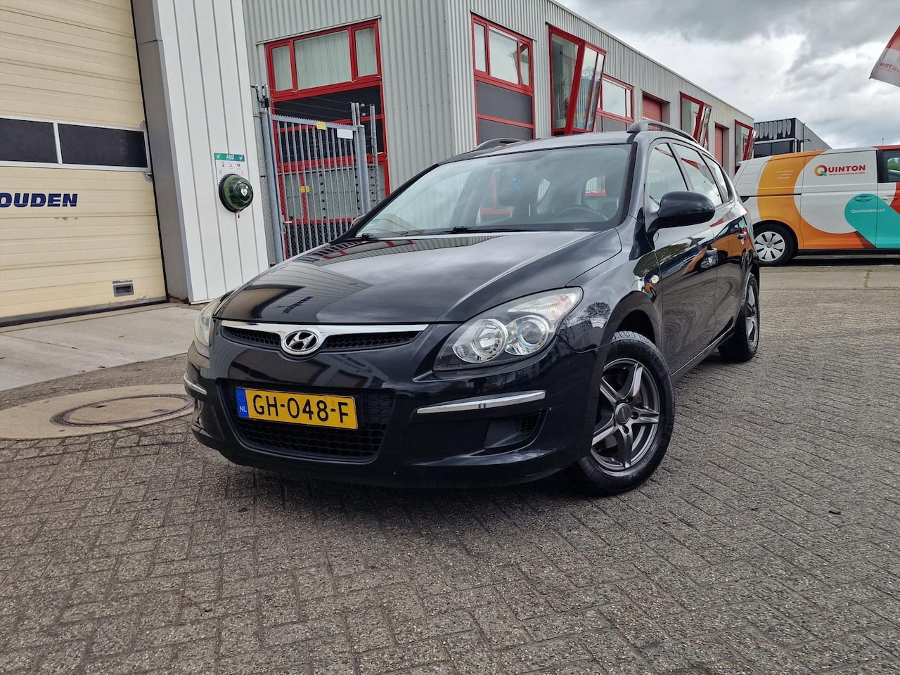 Hyundai i30 Wagon - 1.4 I CVVT CROSSWAGON.Airco. - AutoWereld.nl