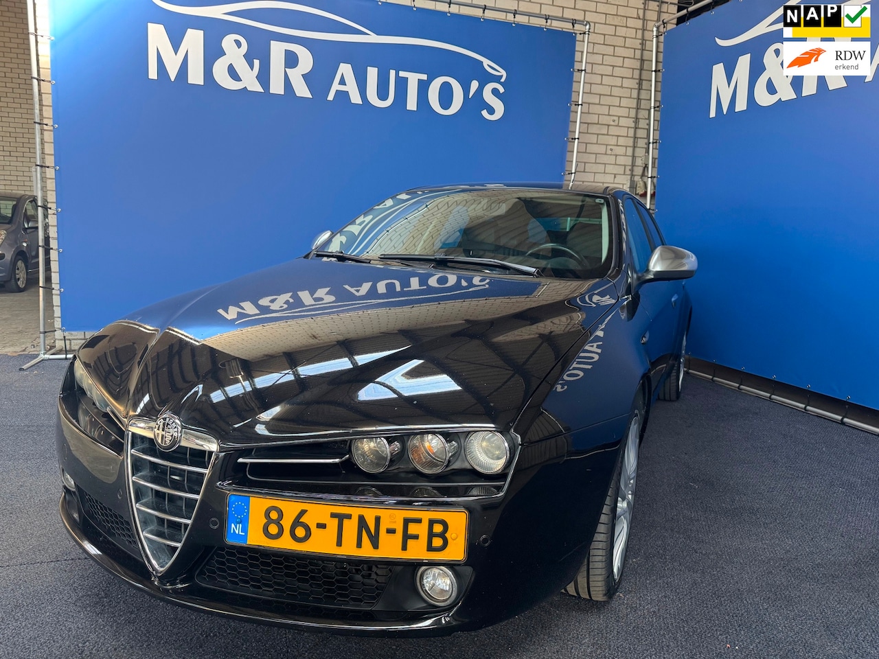 Alfa Romeo 159 Sportwagon - 2.2 JTS Sport 2.2 JTS Sport Nieuwe APK - AutoWereld.nl