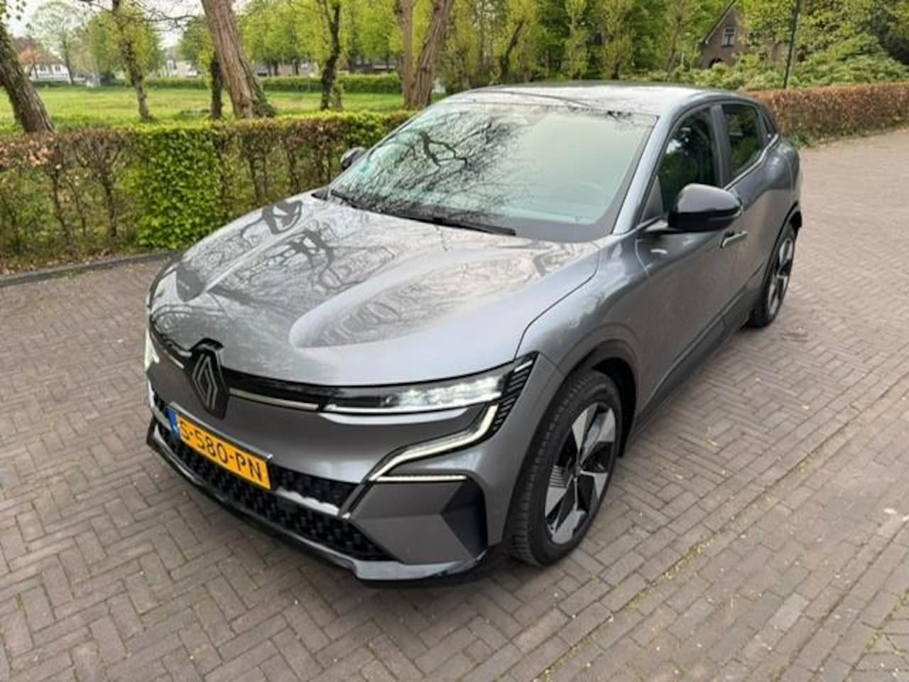 Renault Mégane E-Tech - EV60 Optimum Charge Evolution SOH 94,7%/Acarplay/Navi/Camera/Fabrieksgarantie - AutoWereld.nl