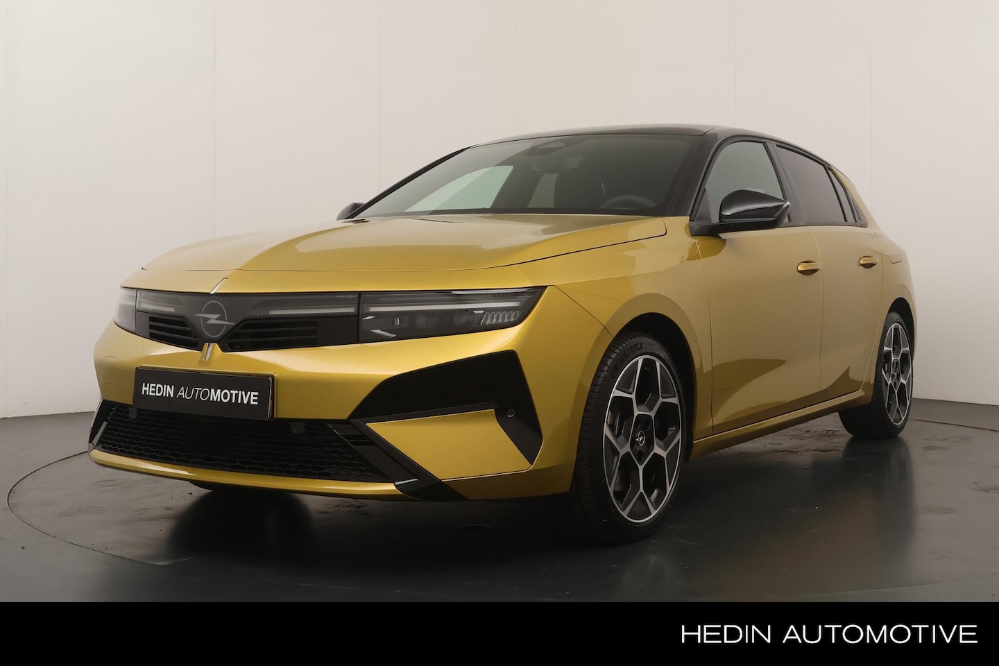 Opel Astra - 1.6 Turbo Plug In Hybrid Ultimate 1.6 Turbo Plug In Hybrid Ultimate - AutoWereld.nl