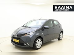 Toyota Aygo - 1.0 VVT-i x-play | Airco | Camera | 5 Deuren | Bluetooth | Zuinige motor | Metaallak | Ele