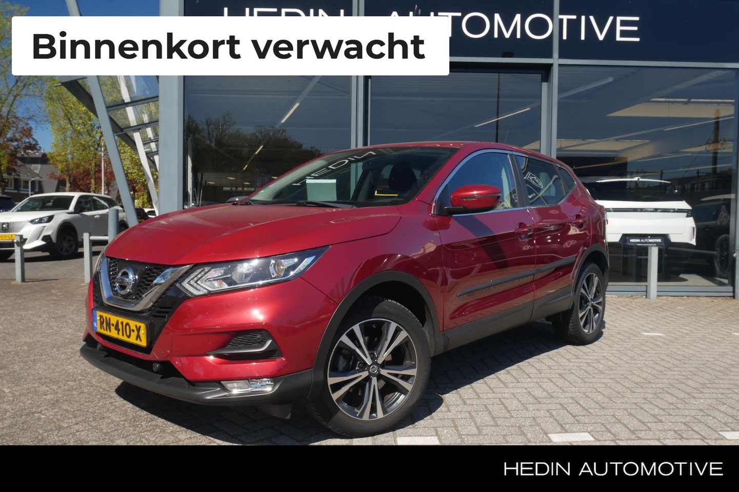 Nissan Qashqai - 1.6 Acenta | Parkeersensoren V+A | Trekhaak | All season banden | Climate Control | LMV 17 - AutoWereld.nl