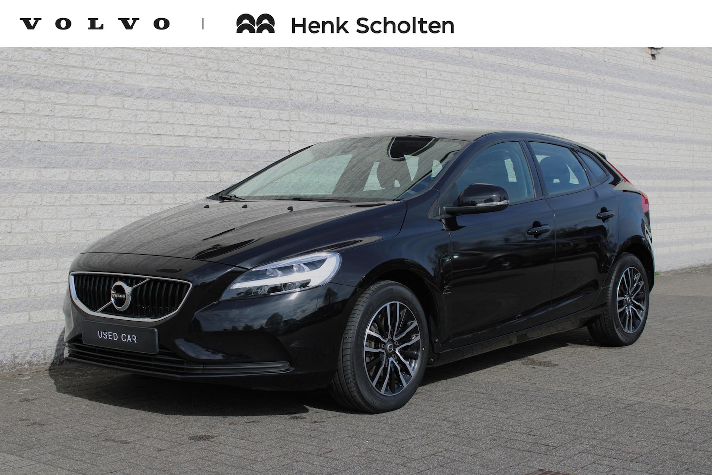 Volvo V40 - T2 Polar+ | Verwarmbare voorstoelen | Climate control | Cruise control | 16 inch Lichtmeta - AutoWereld.nl