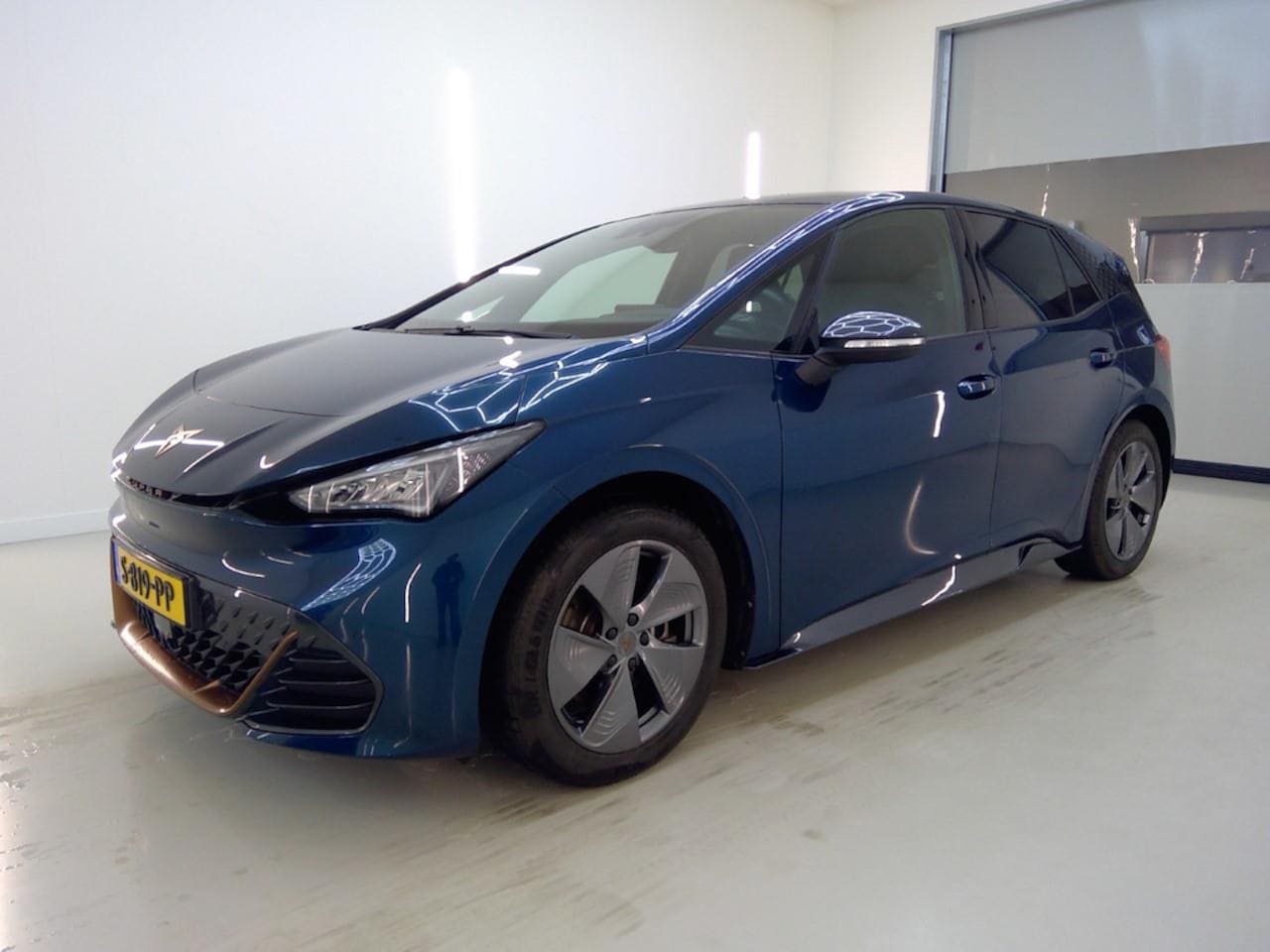 CUPRA Born - Essential 62 kWh moet nog binnen komen - AutoWereld.nl