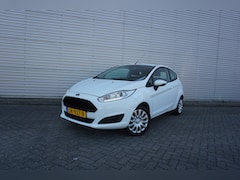 Ford Fiesta - 1.0 Style Airco / Navi / Cruise / Elektr. ramen / NAP / APK t/m 04-2027