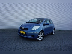Toyota Yaris - 1.3 VVTi Sol Airco / Elektr. ramen / NAP / NIEUWE APK