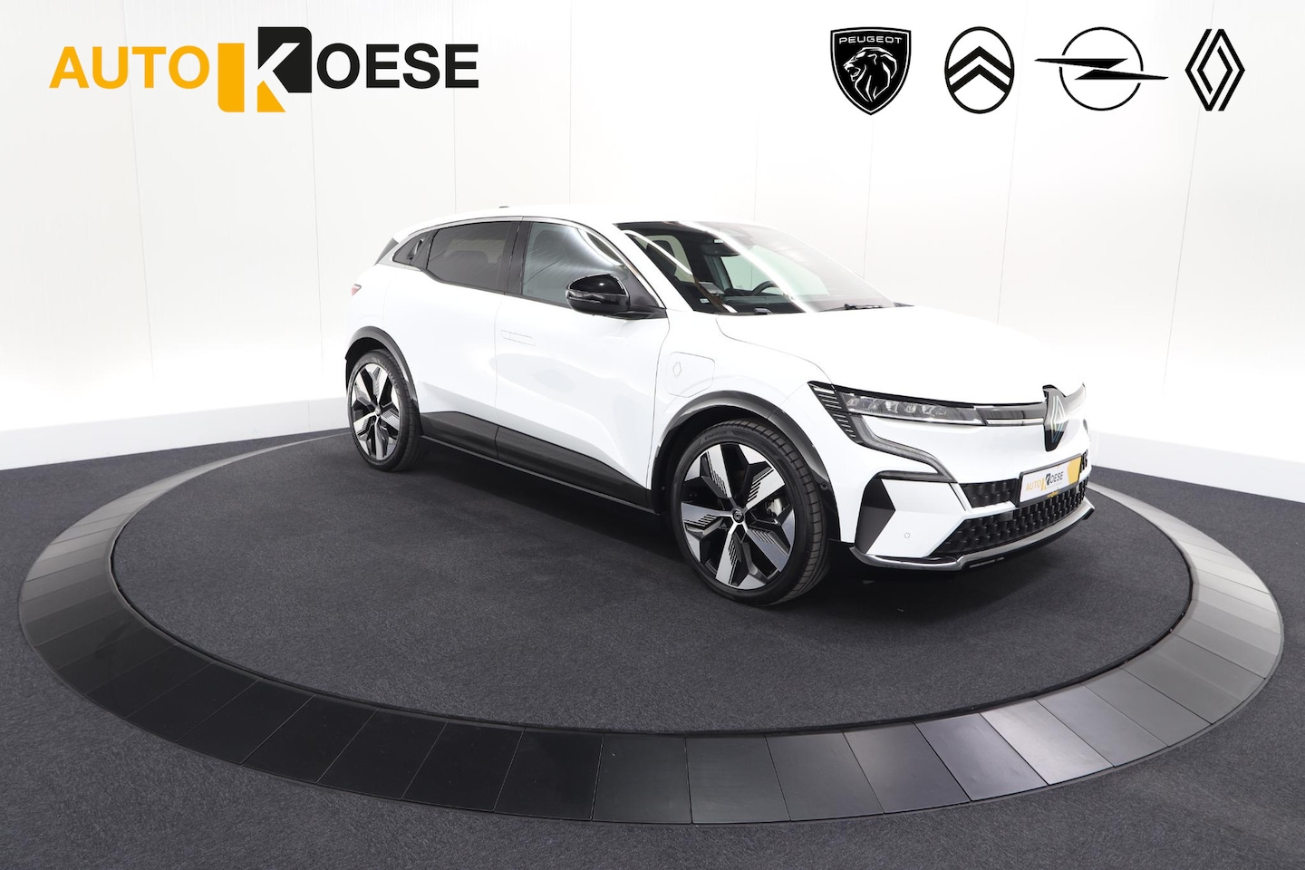 Renault Mégane E-Tech - EV40 Boost Charge Techno | Camera | Dodehoekdetectie | Adaptieve Cruise Control | SOH = 92 - AutoWereld.nl