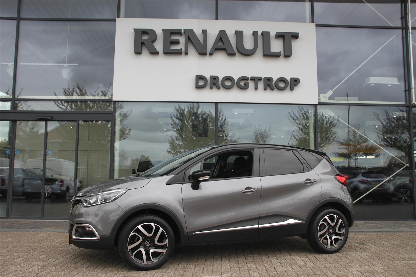 Renault Captur - 90PK-DYNAMIQUE-85DKM-NAVI-CRUISE-CAMERA- - AutoWereld.nl