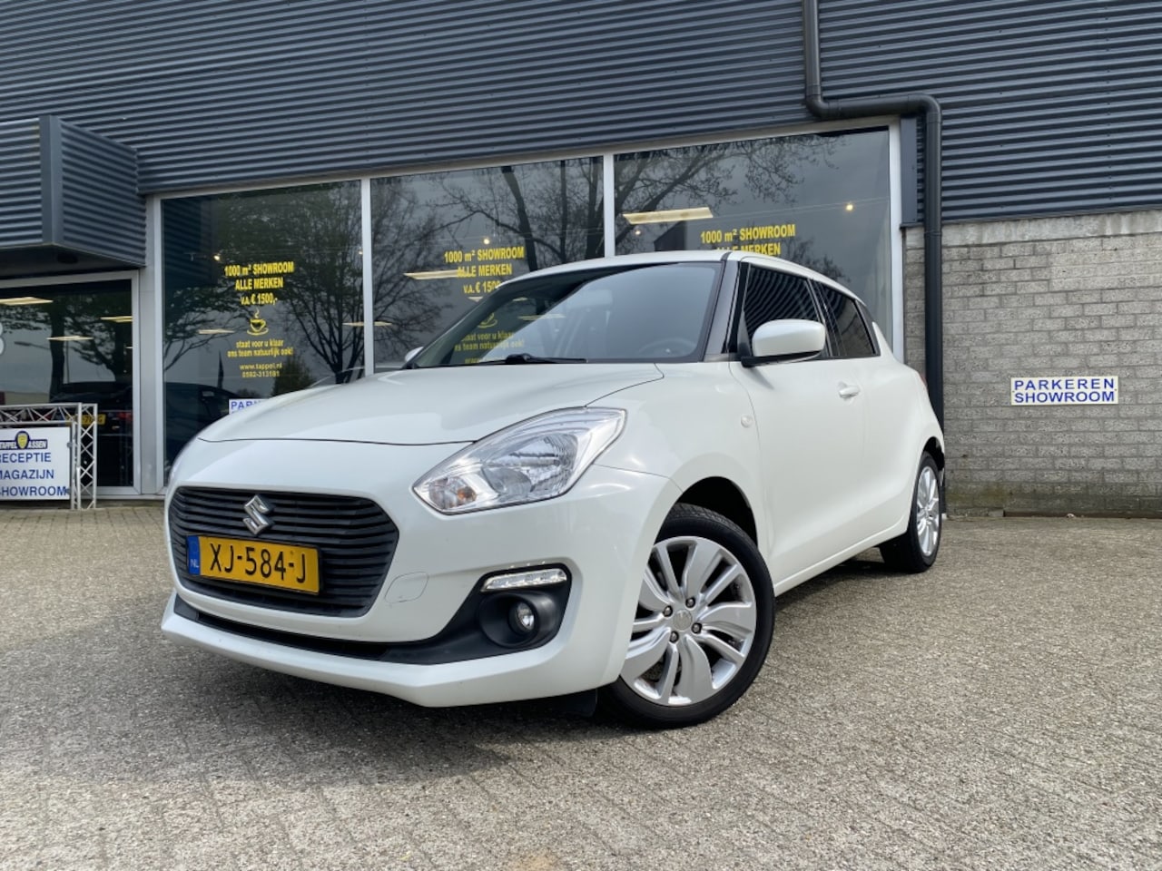 Suzuki Swift - 1.2 Select Stoelverwarming/Carplay/L.M. - AutoWereld.nl