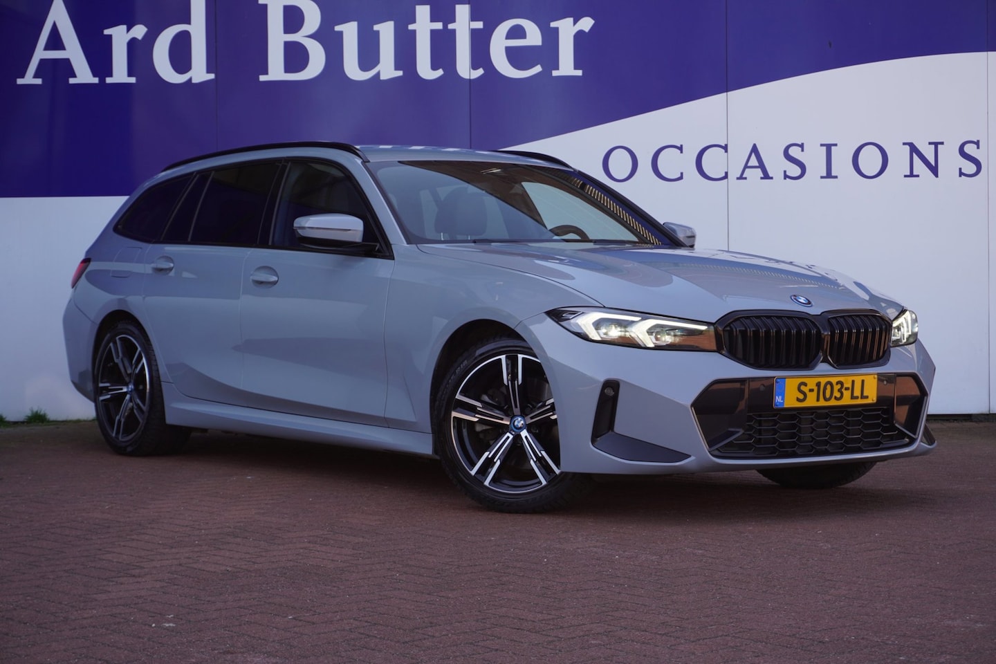 BMW 3-serie Touring - 320e M SPORT+leder+elek-Klep++stoel-verw+Led+camera+navigatie+sfeer-verlichting+Hifi-Syste - AutoWereld.nl