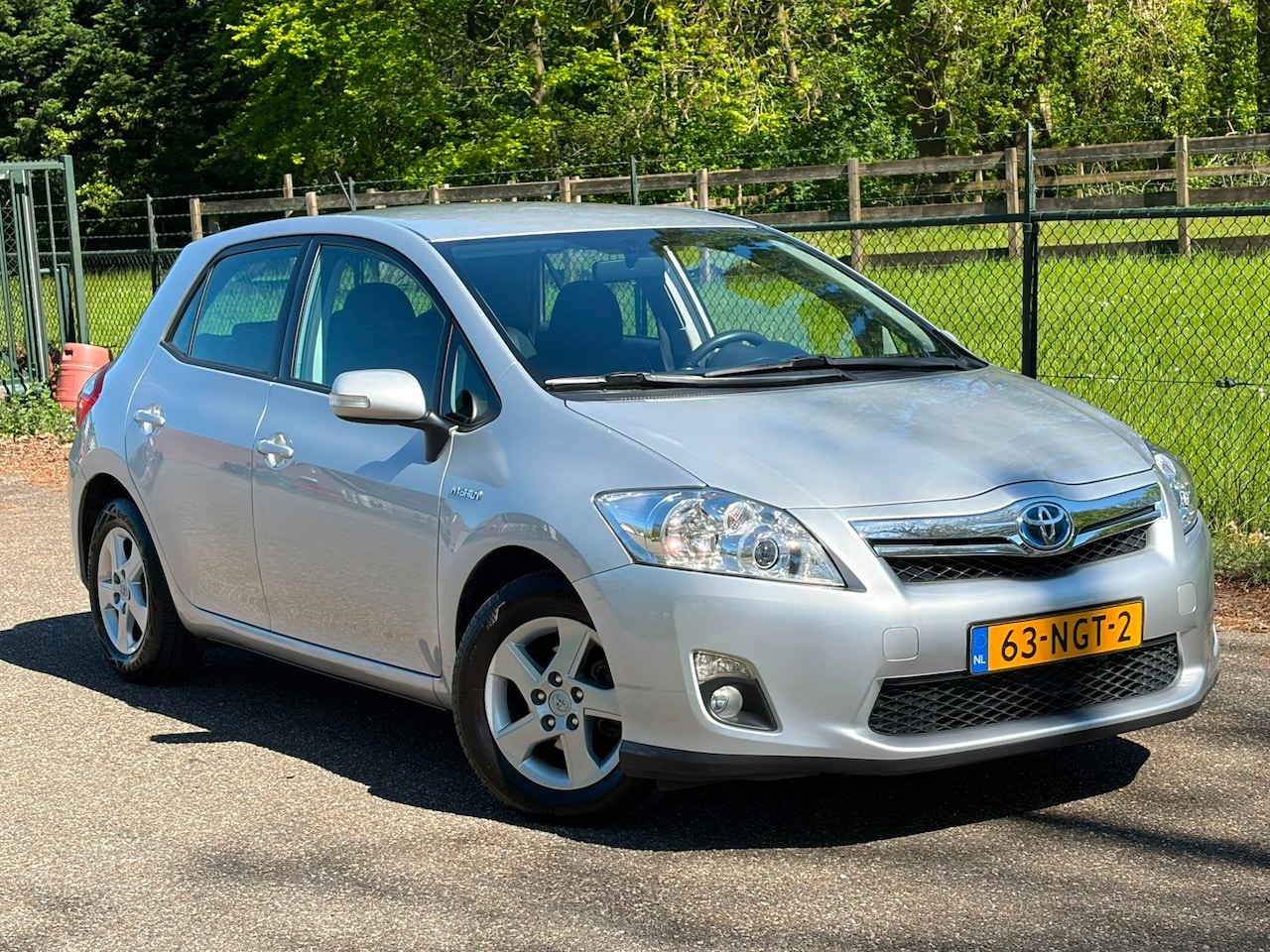 Toyota Auris - 1.8 Full Hybrid Aspiration /Automaat/Airco/Cruise/ - AutoWereld.nl