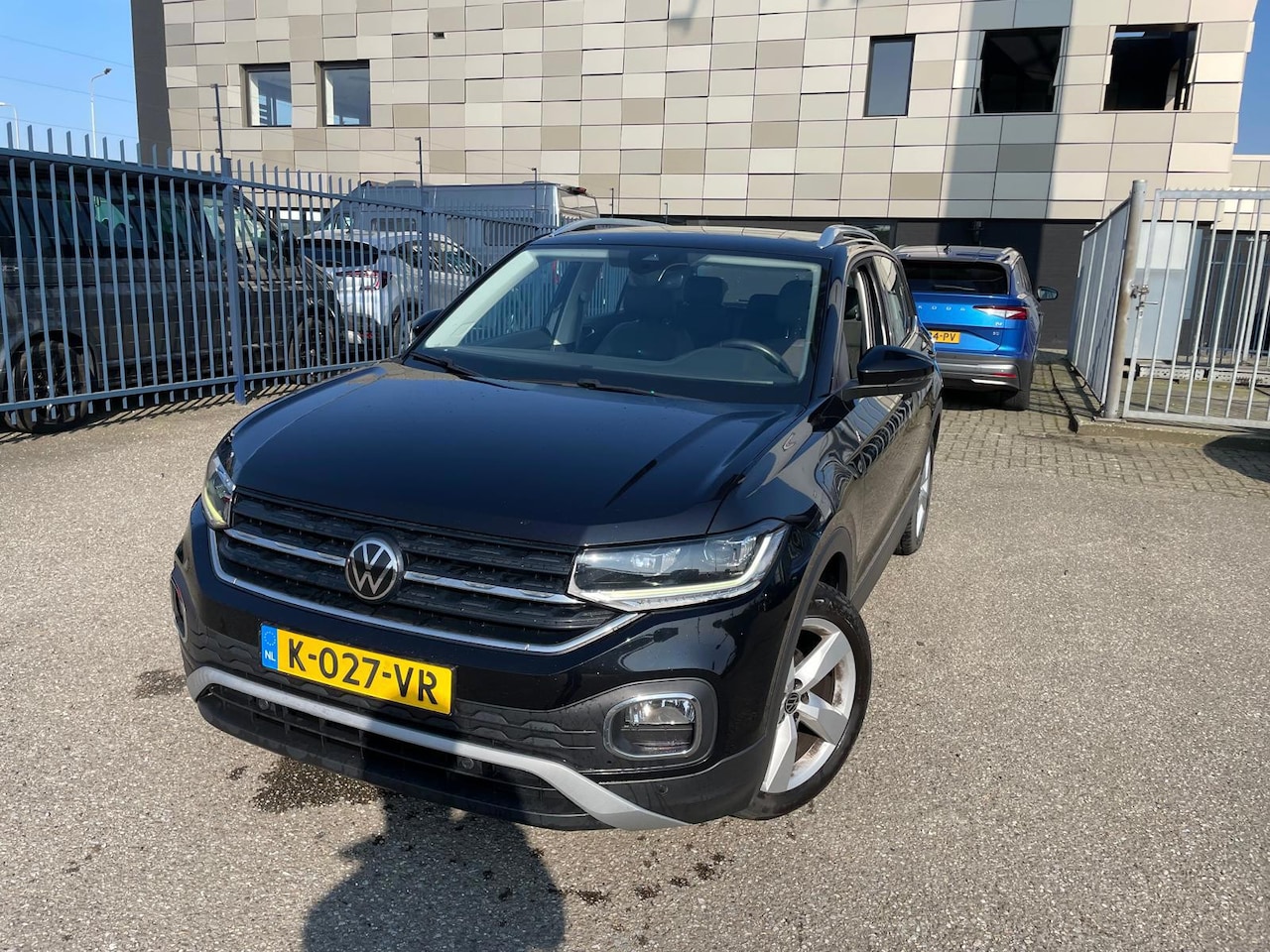 Volkswagen T-Cross - 1.0 TSI Style SPORT CARPLAY LED 1/2 LEER - AutoWereld.nl