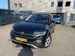 Volkswagen T-Cross - 1.0 TSI Style SPORT CARPLAY LED 1/2 LEER
