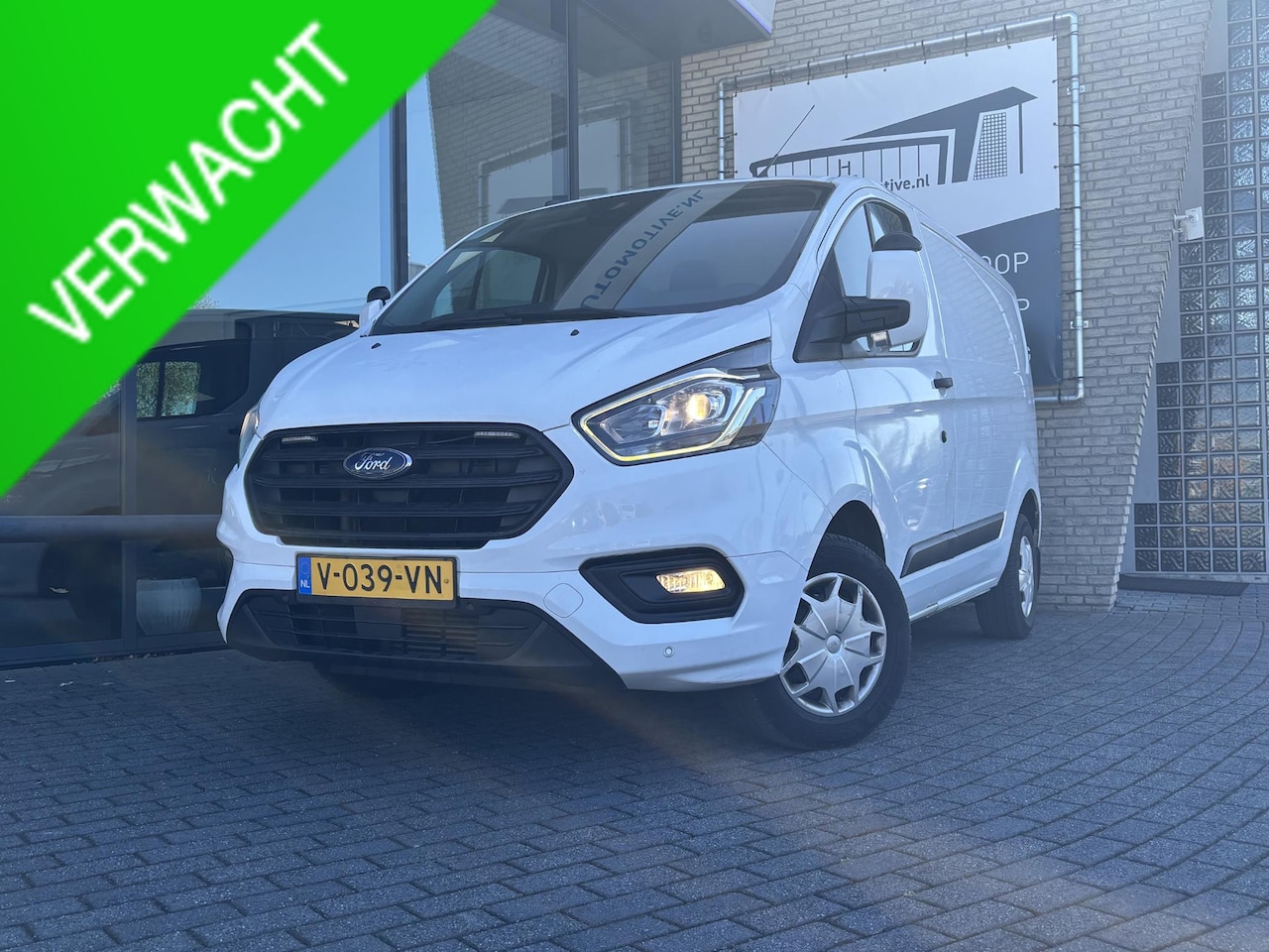 Ford Transit Custom - 280 2.0 TDCI L1H1 Trend*A/C*CRUISE*NAVI*HAAK*CAM* - AutoWereld.nl