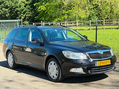 Skoda Octavia Combi - 1.2 TSI Ambition Business Line /Automaat/Navi/Stoelverwarming/