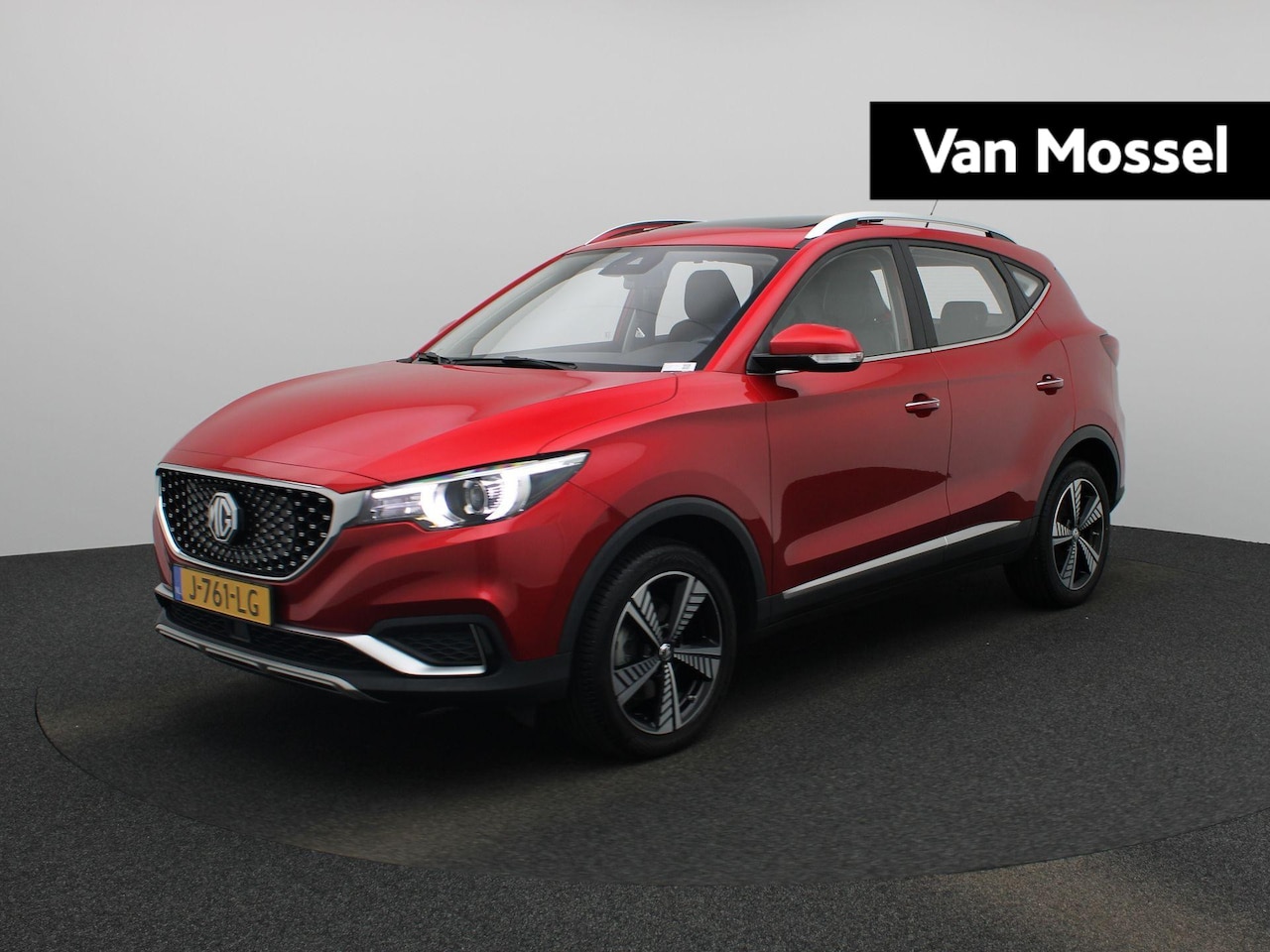 MG ZS - Luxury 45 kWh | Leder | Navi | Panoramadak | Carplay | Camera | Stoelverwarming | - AutoWereld.nl