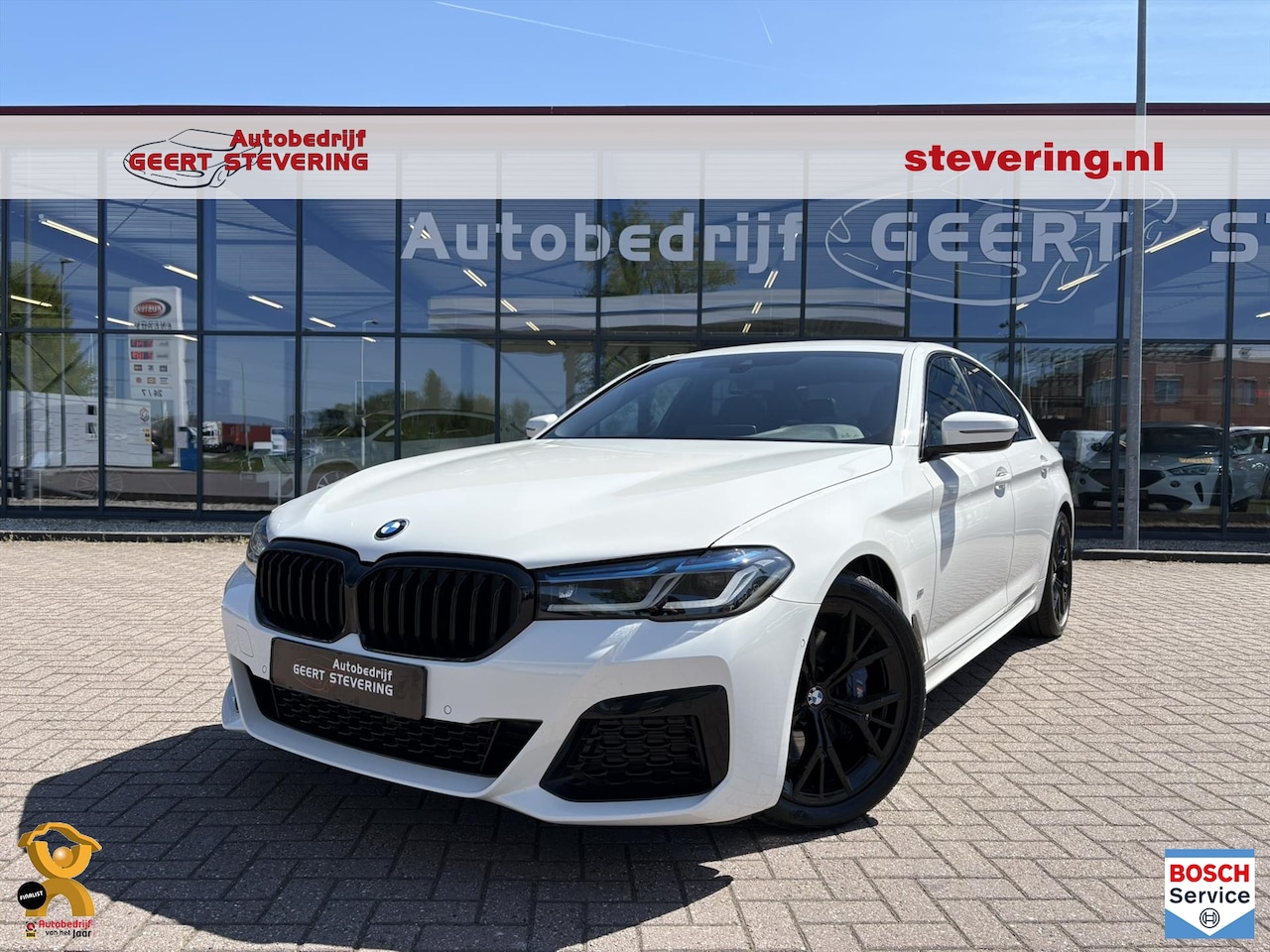 BMW 5-serie - (g30) 530i 252pk M-Sport Shadow Line / Laser / Leder / Trekhaak - AutoWereld.nl