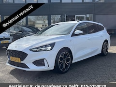 Ford Focus Wagon - 1.0 EcoBoost ST Line Sports Business | Navigatie | Parkeersensoren | Climate Control |