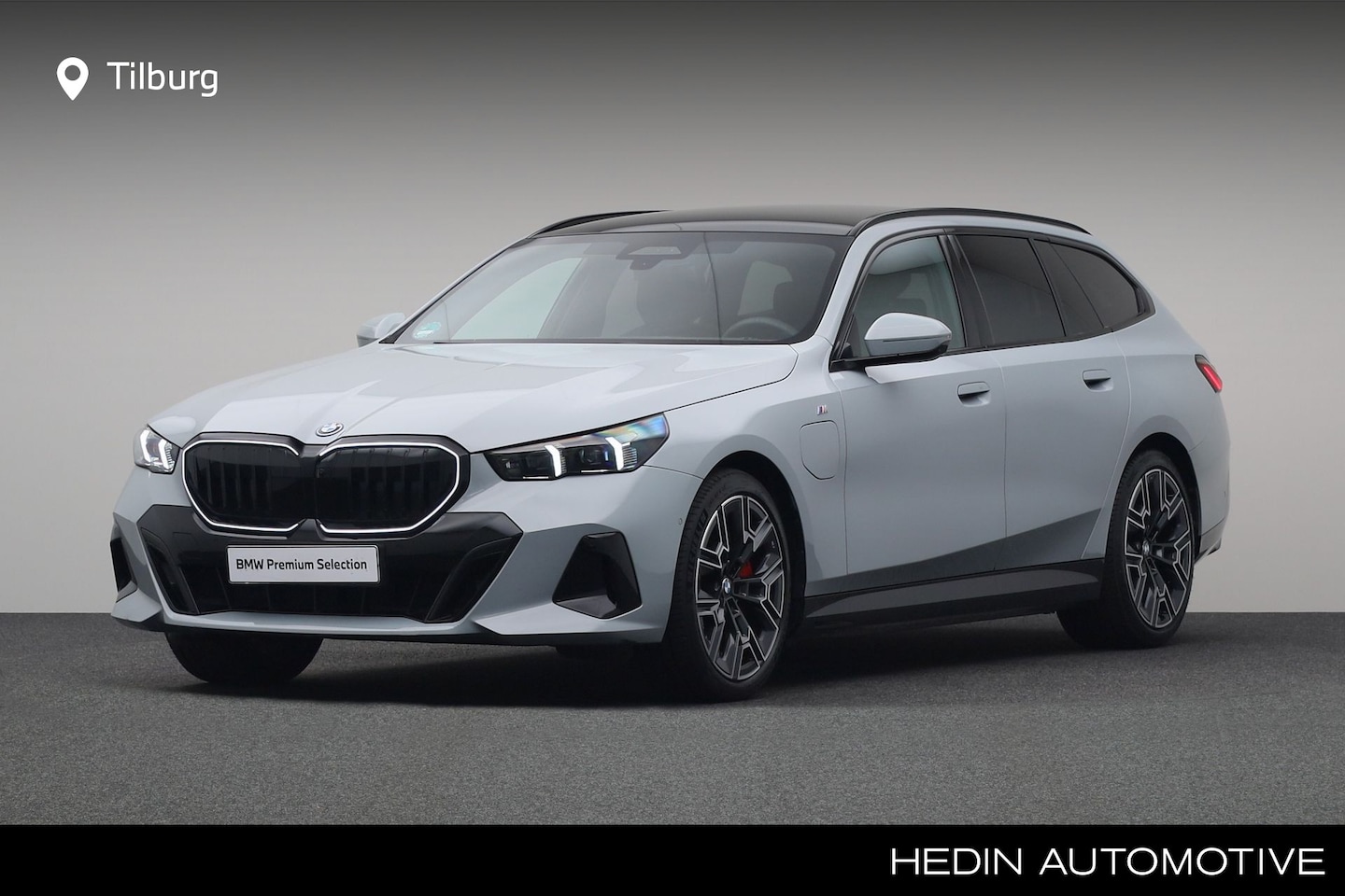 BMW 5-serie Touring - 550e xDrive M Sport Pakket Pro | Bowers & Wilkins Surround Sound System | Driving Assistan - AutoWereld.nl