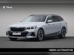 BMW 5-serie Touring - 550e xDrive M Sport Pakket Pro | Bowers & Wilkins Surround Sound System | Driving Assistan