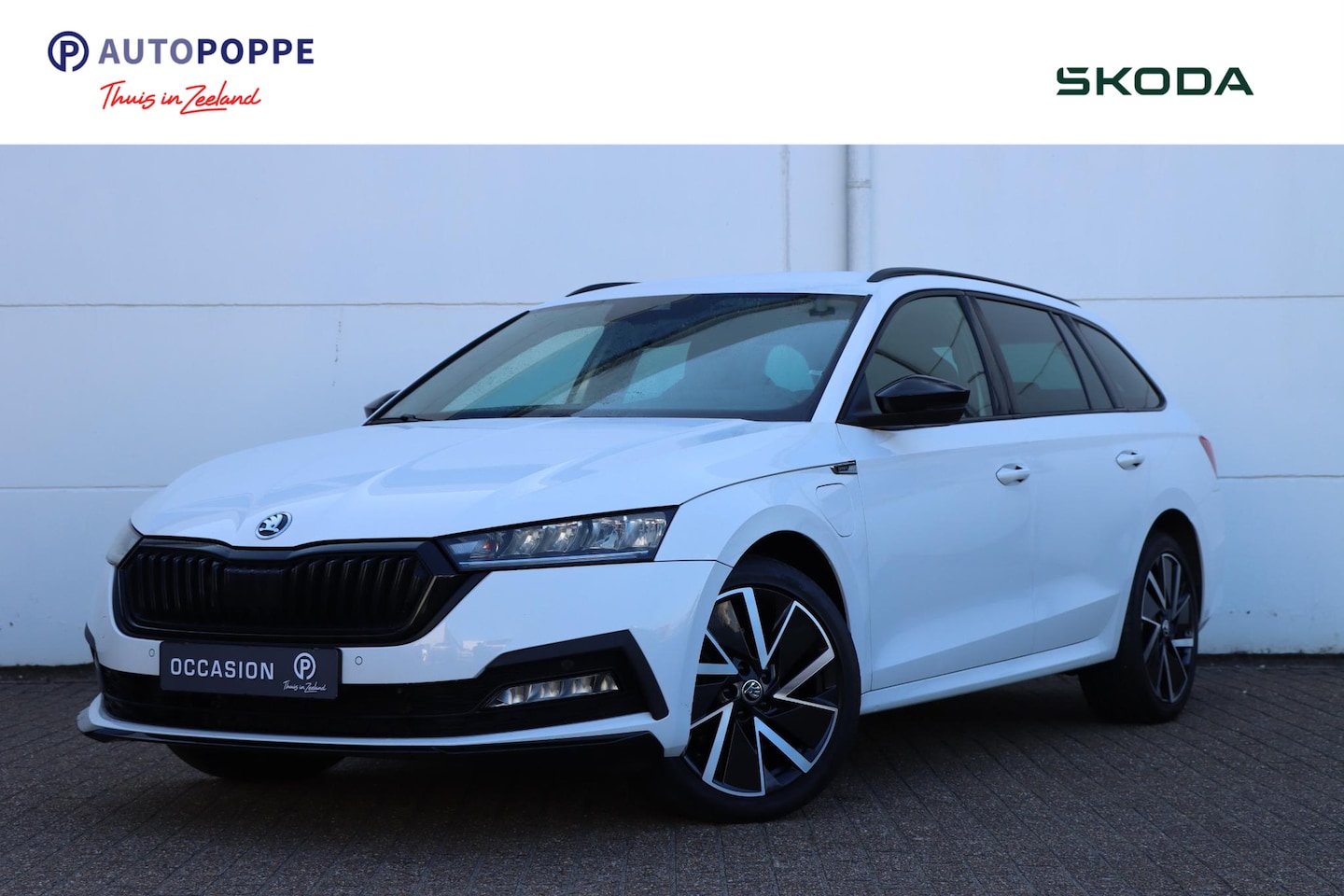 Skoda Octavia Combi - 1.4 TSI iV PHEV Sportline Business 204pk DSG6 |  HUD | Stoelverw voor- en achter | Adaptiv - AutoWereld.nl