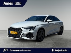 Audi A3 Limousine - 30 110pk TFSI S edition Parkeerhulp achter | Cruise control | MMI navigatie plus MMI touch